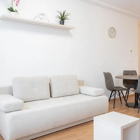 Apartment Castle Hill 2 Bedroom Free Parking Pressburg